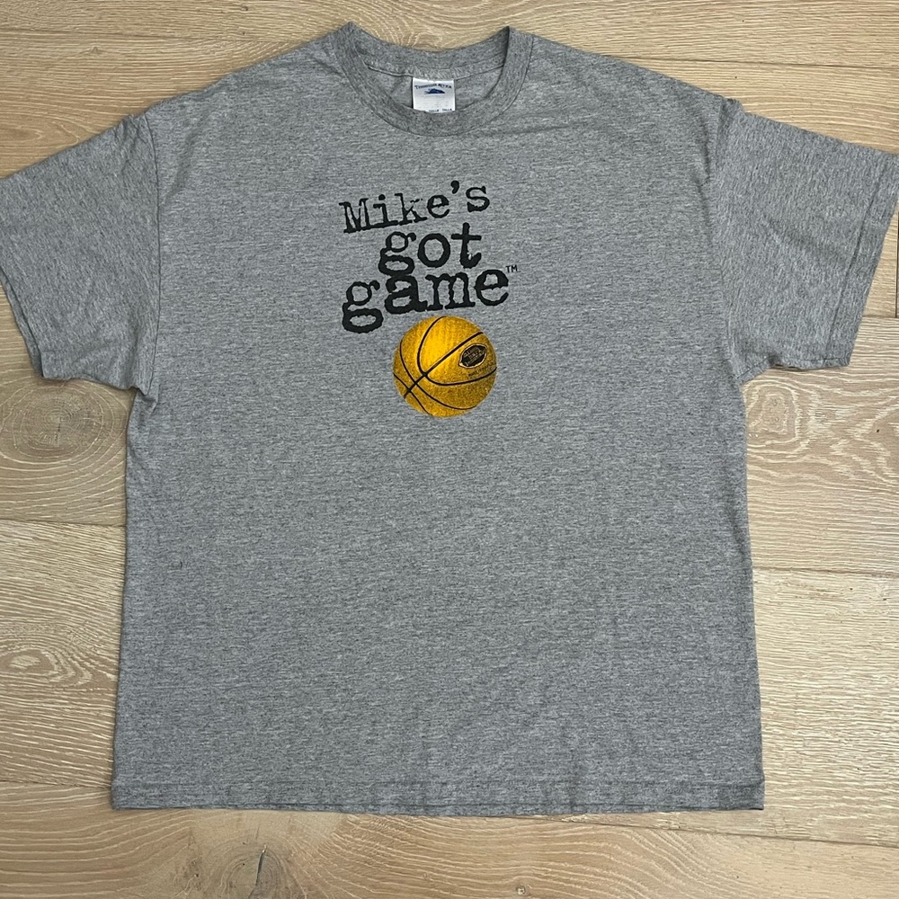 Mike's Hard Lemonade Tshirt / XL Y2K Mike's Got Game Basketball / Gray